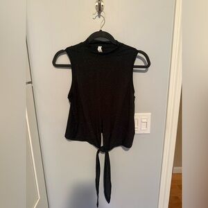 Lululemon Size 6 Black and White Speckled Mock Neck Front Tie Tank